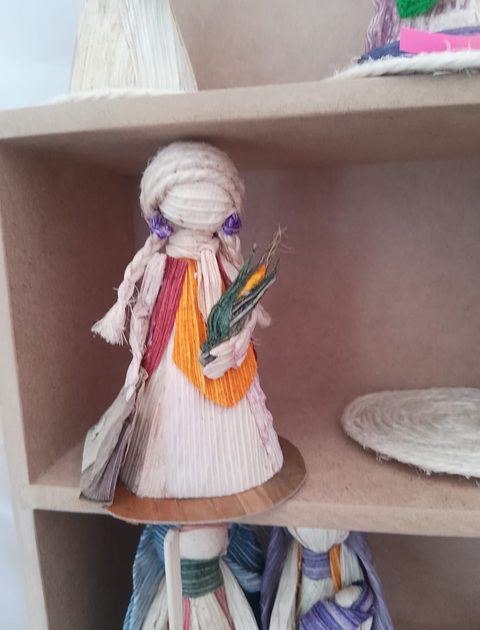 Detalle de artesanía creada en los talleres